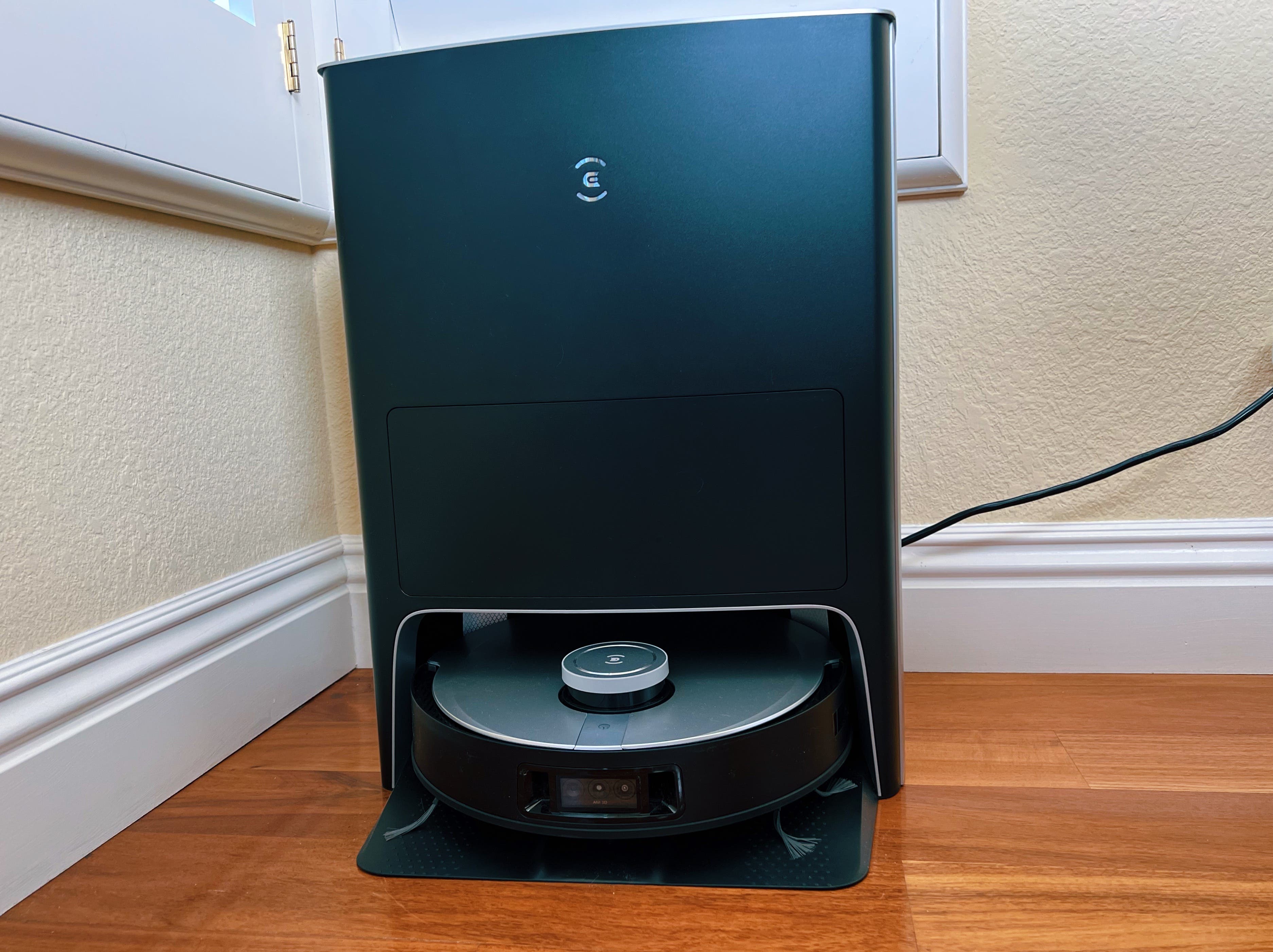 Deebot X1 Omni Is a Great Robot Vacuum, but It's Still No
