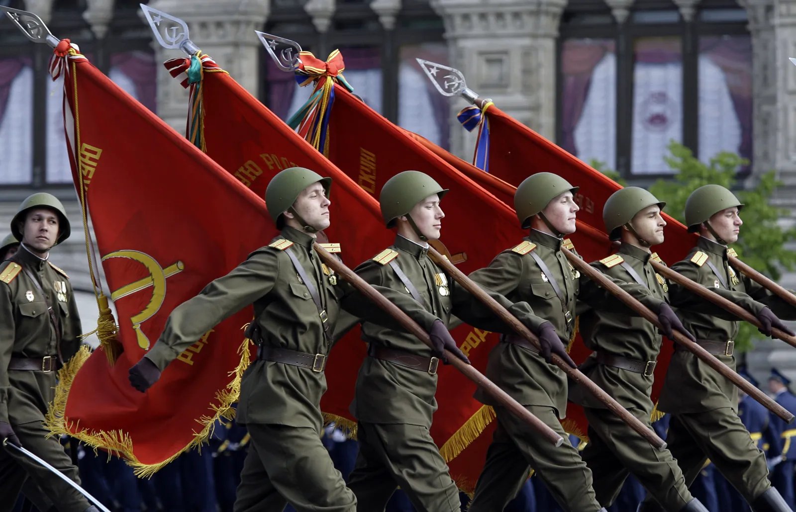 Russia Scales Back May 9 Victory Day Parade as Ukraine War Takes Toll ...