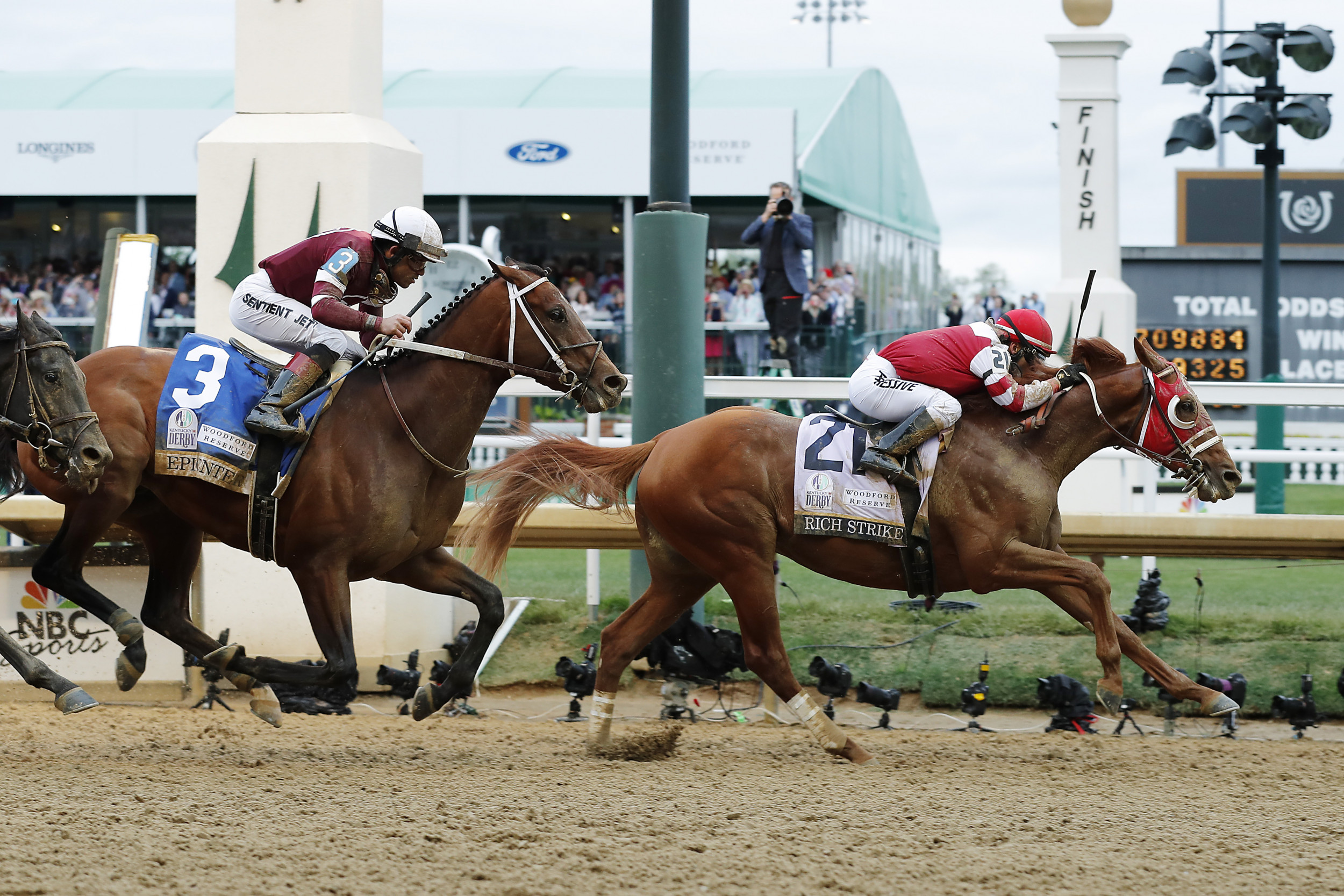 ビジネス・経済 HIT WIN VICTORY II OF HORSE RACE Early Voting Wins Preakness Stakes to Hand Epicenter Another