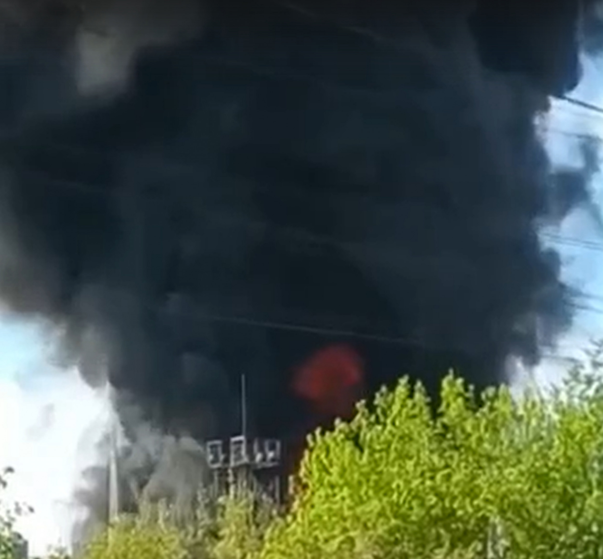 Fire Erupts at Russia Aviation Institute Near Moscow as Ukraine