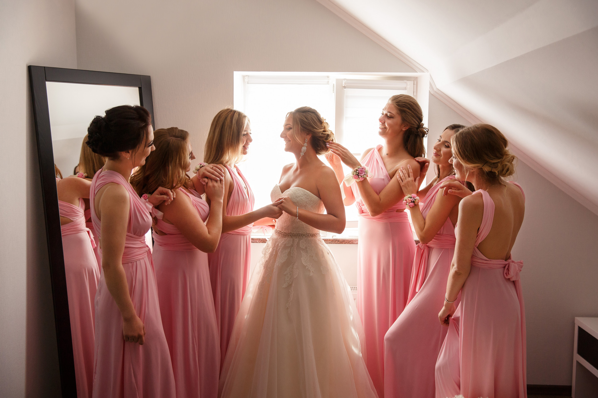 my brother dressed as a bridesmaid Sister Says She Wants to Skip Brother's Wedding Due to 'Weird' Dress Drama coral dress outfit ideas