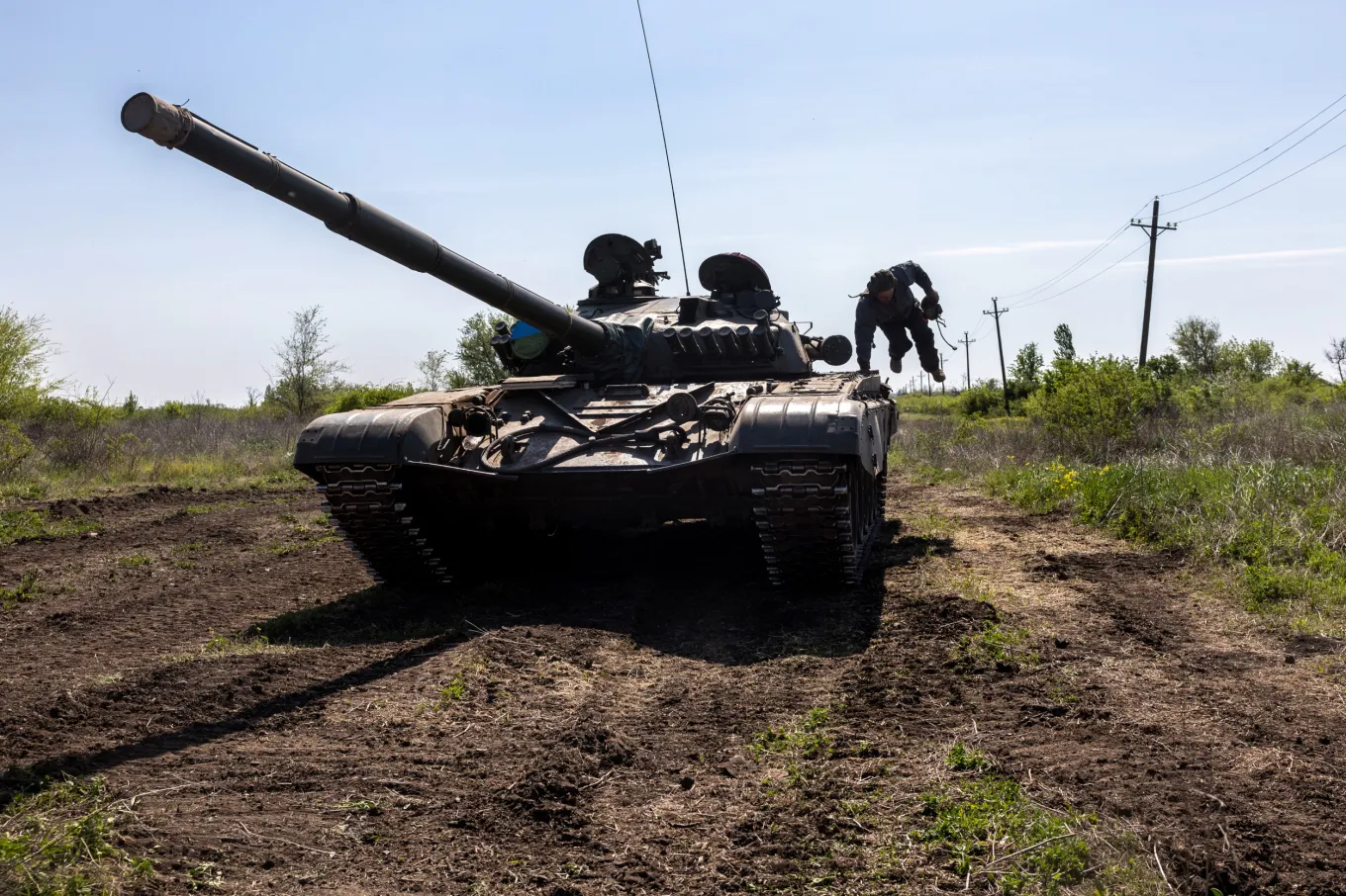 Troops ‘Must Prepare to Fight in Europe’ Amid Russia Threat: UK Army ...