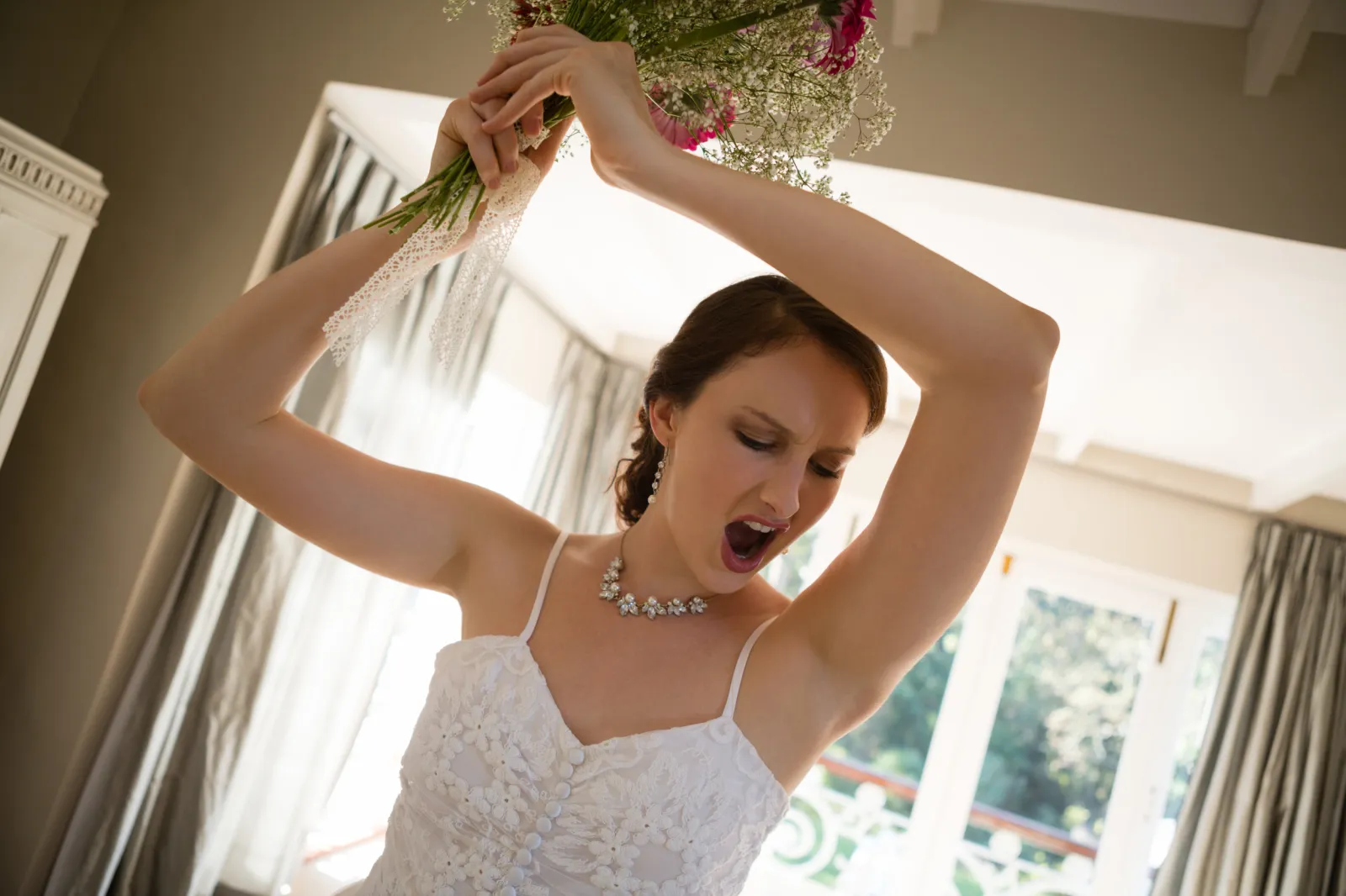 Crying': Internet Laughs at Bride's Engagement Party Prank on Half Sister -  Newsweek