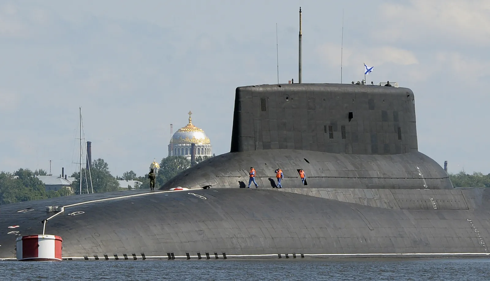 Russia Scraps World's Largest Nuclear Submarine: Report - Newsweek