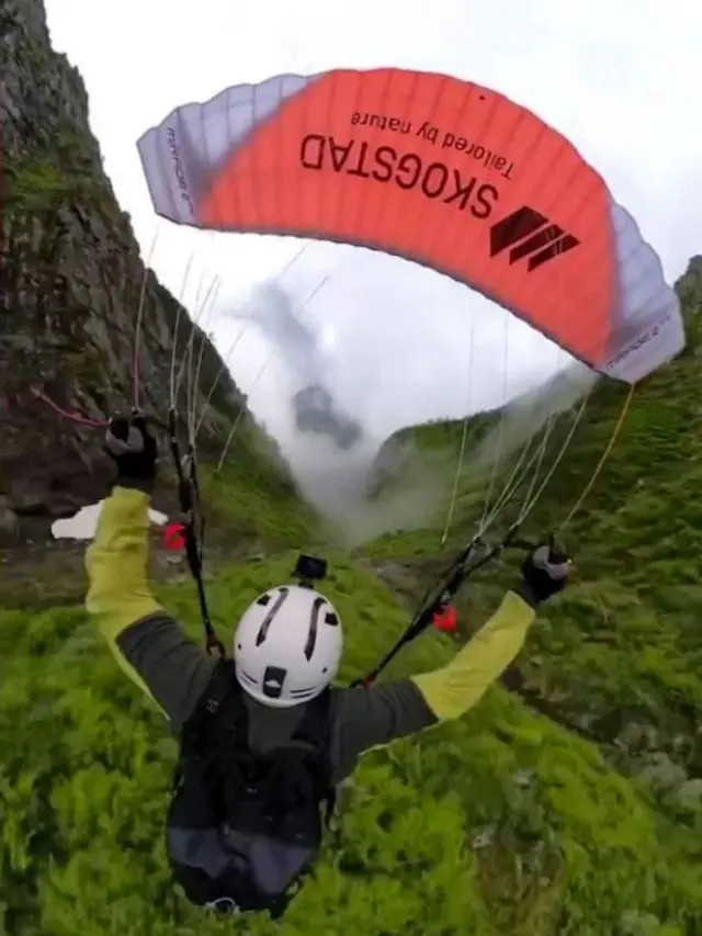 Lehart Eriksen sky-flying in Balestrand, Norway