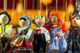 Couple Wanting Guests to Spend Hundreds for Puppet-Themed Wedding Slammed