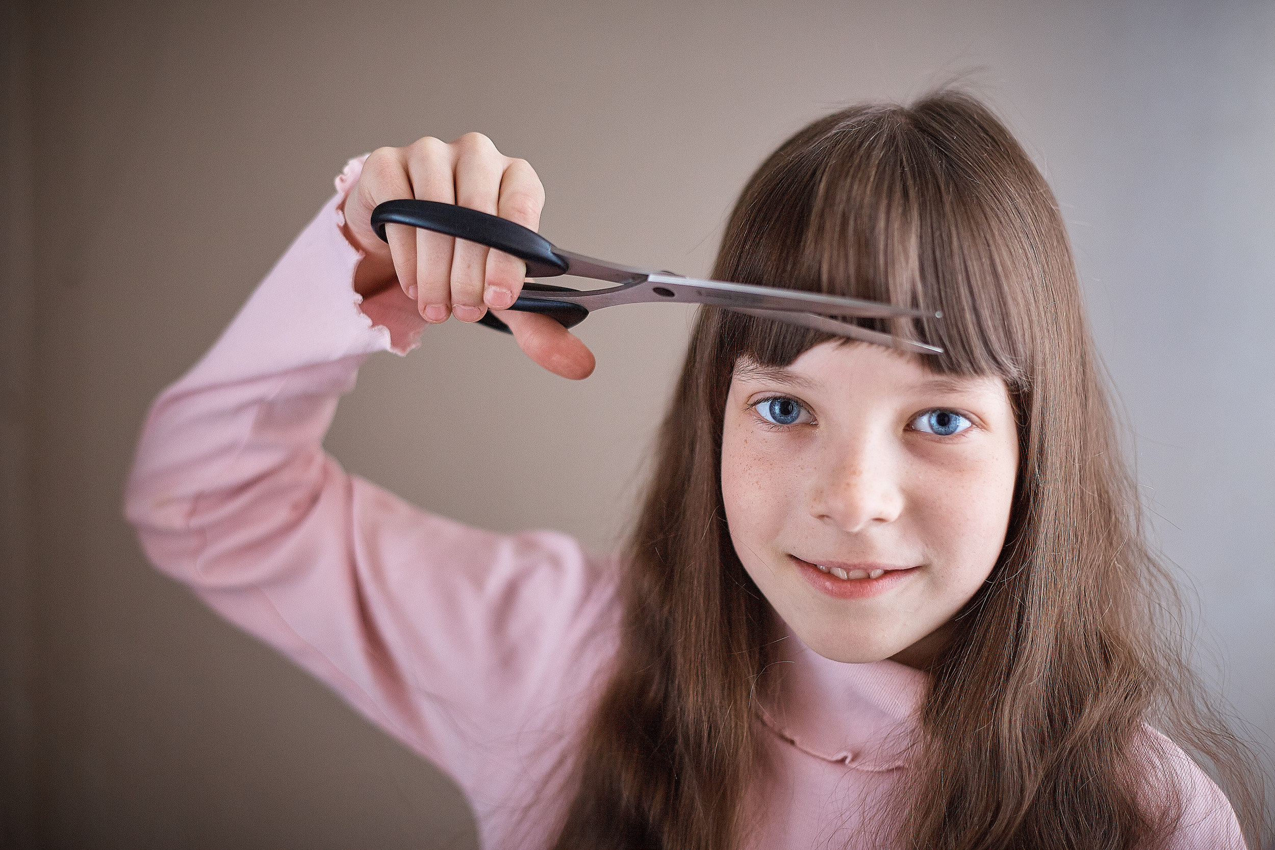 Mom Loves Daughter's 'Liquid Gold' Hair—Not Ready For What She Sees: 'Oh No'