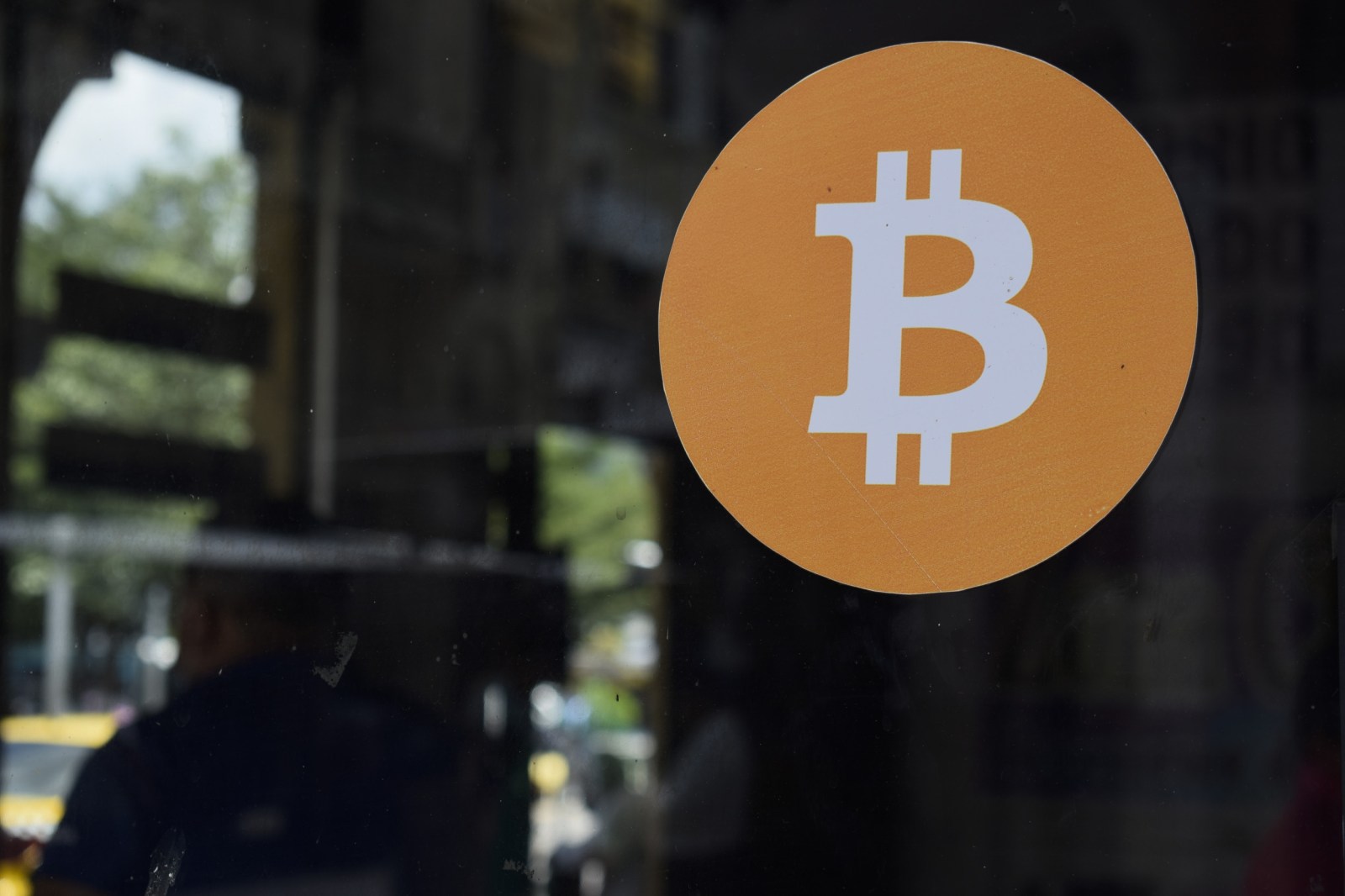 Free-Market Proponents Should Support Getting the SEC Out of Crypto |  Opinion