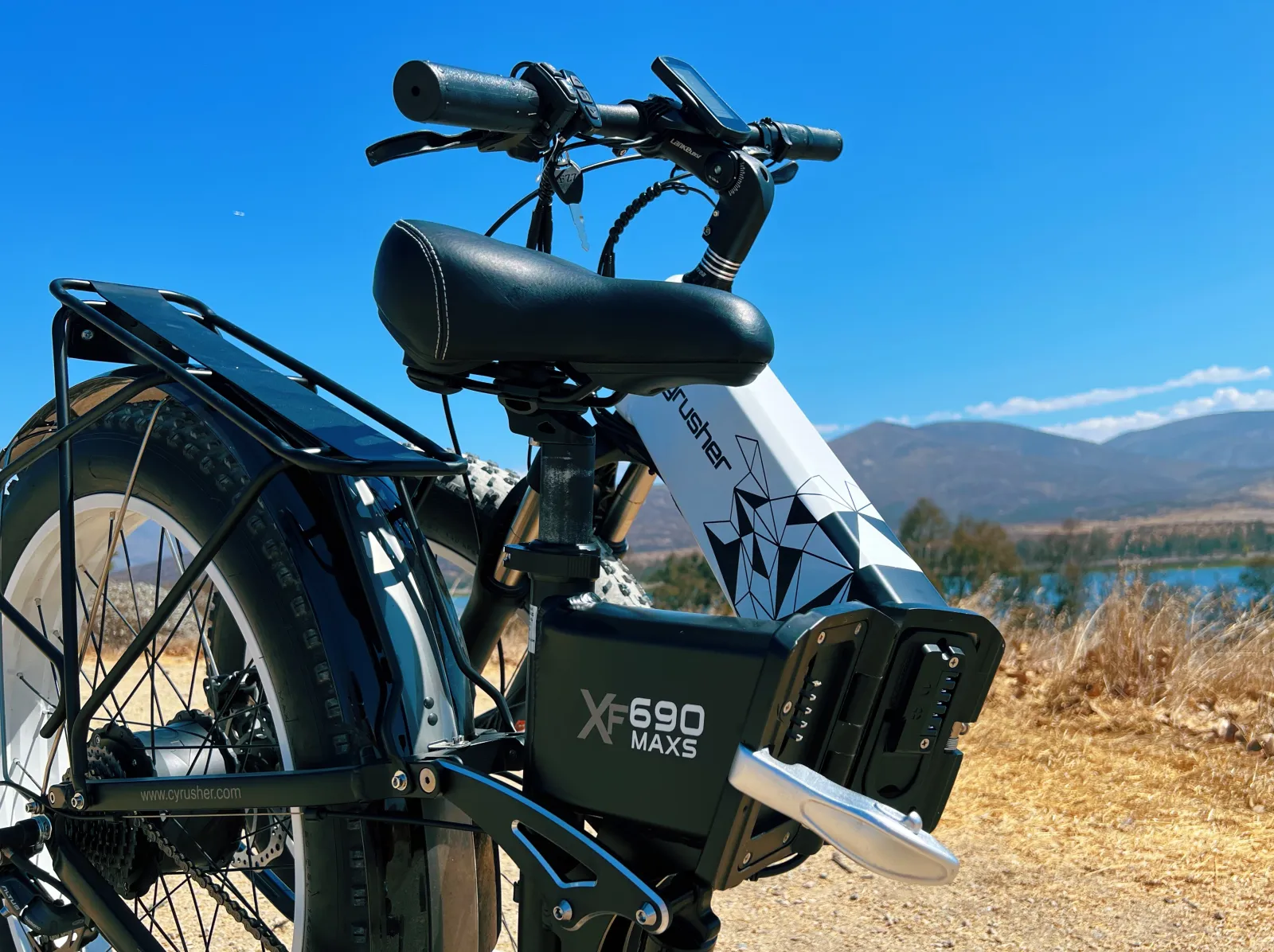 Fat-Tire E-Bike Cyrusher XF690 Maxs Rides Well, Doesn