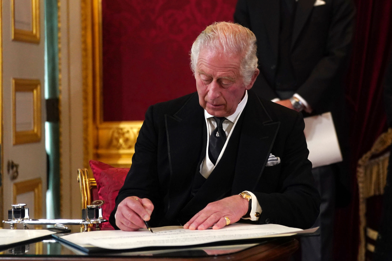 King Charles Slammed Over Desk Video: 'Manners Cost Nothing' - Newsweek