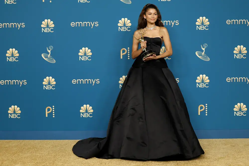 Biggest Emmy Awards 2022 Wins and Shocking Snubs—Full Winners List