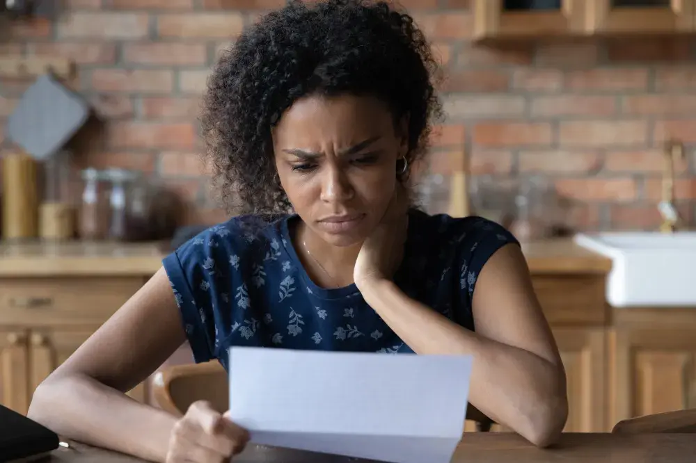 Wife Warned After Finding Secret $104 Restaurant Bill in Husband’s Pocket