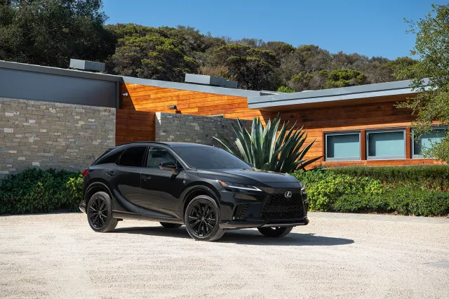 2023 Lexus RX Review: Exactly As Expected, and More - Newsweek