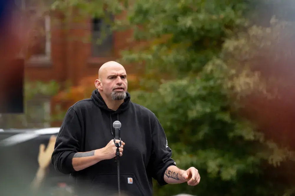 Fetterman Dodges Question on Releasing Full Medical Records