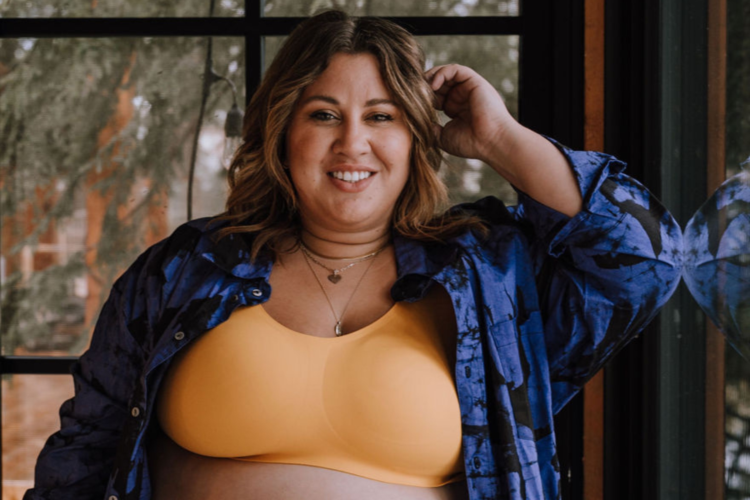 Plus-Size Airline Passenger Demanding Extra Free Seat Divides