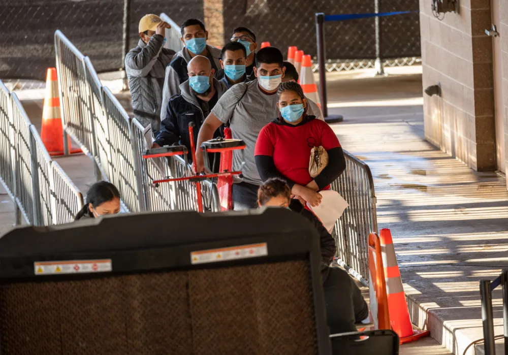 Texas Border Crossings Could Go Into Overdrive as Abbott Faces Pressure ...