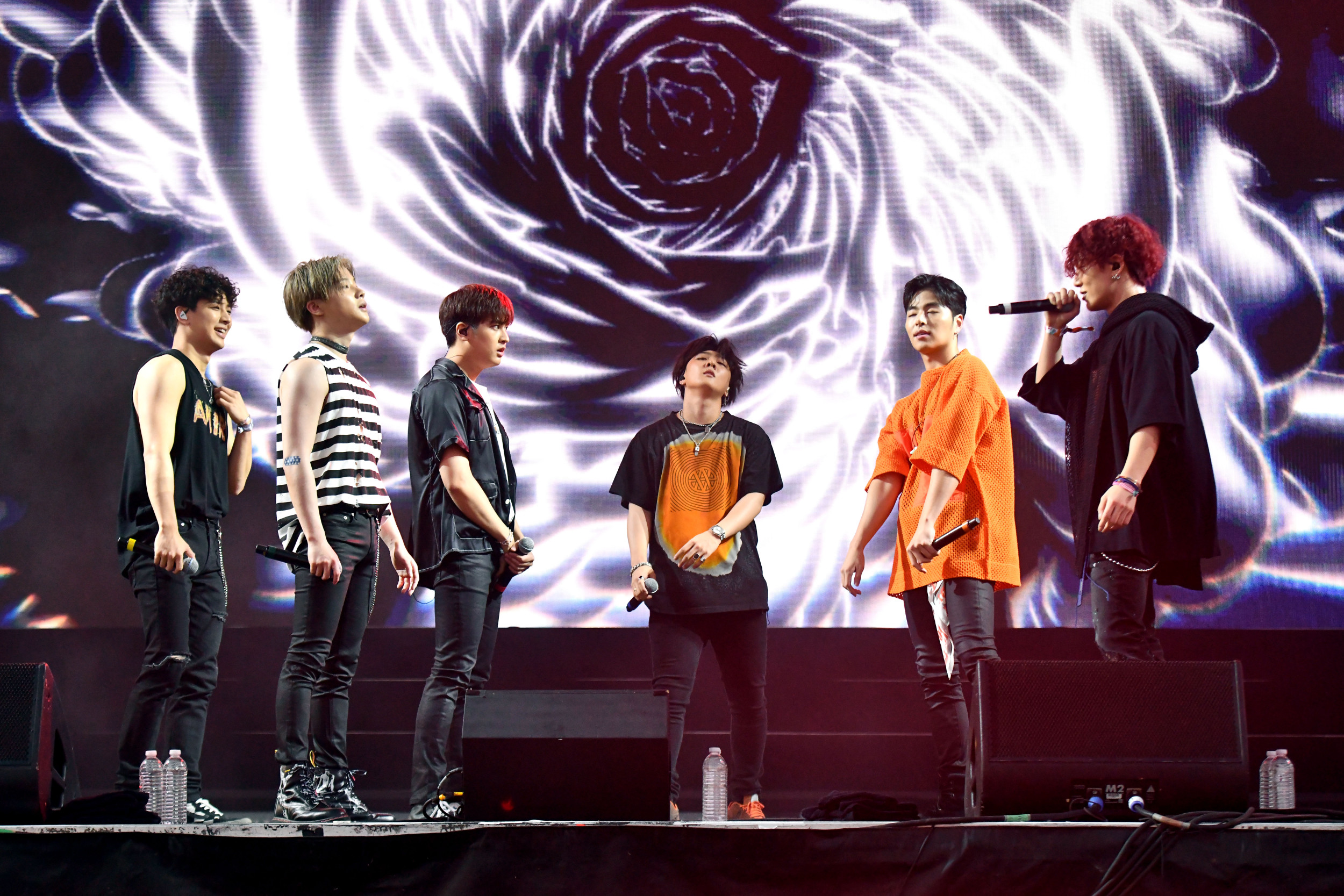 K-POP・アジア iKON Five Major Things iKON Could Do Next After K-Group Leaves YG