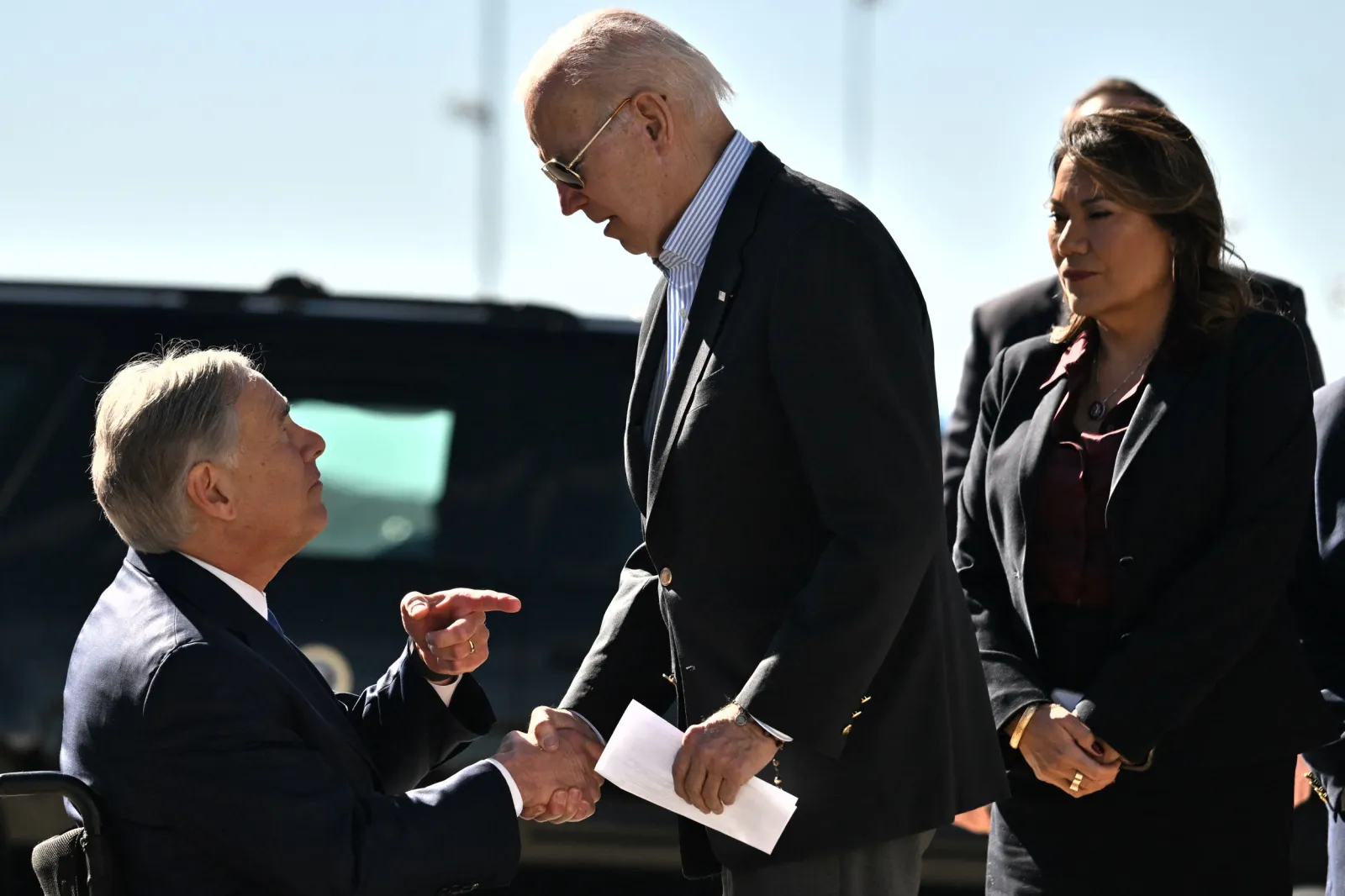 Moment Governor Abbott Hands Biden Migrant Crisis Letter Viewed 300k ...