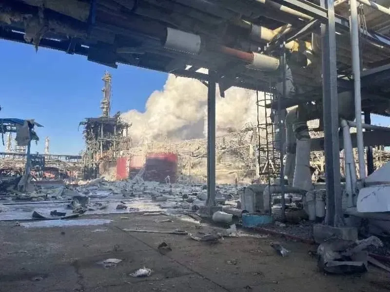 Deadly Chemical Plant Fire Caught on Camera - Newsweek