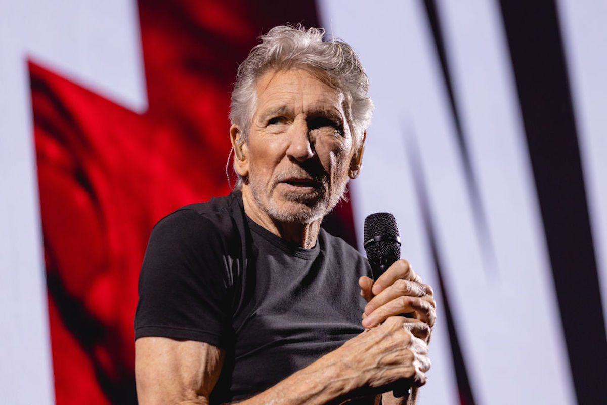 Fact Check: Did Roger Waters Display Star of David on Pig in