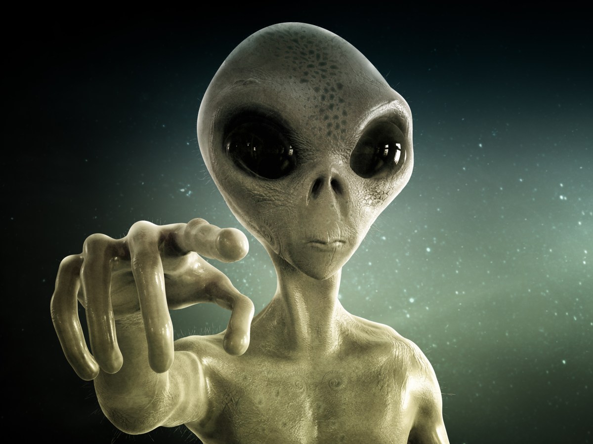 If Aliens Visited Earth, First Contact Probably Wouldn't Be UFO Balloons -  Newsweek