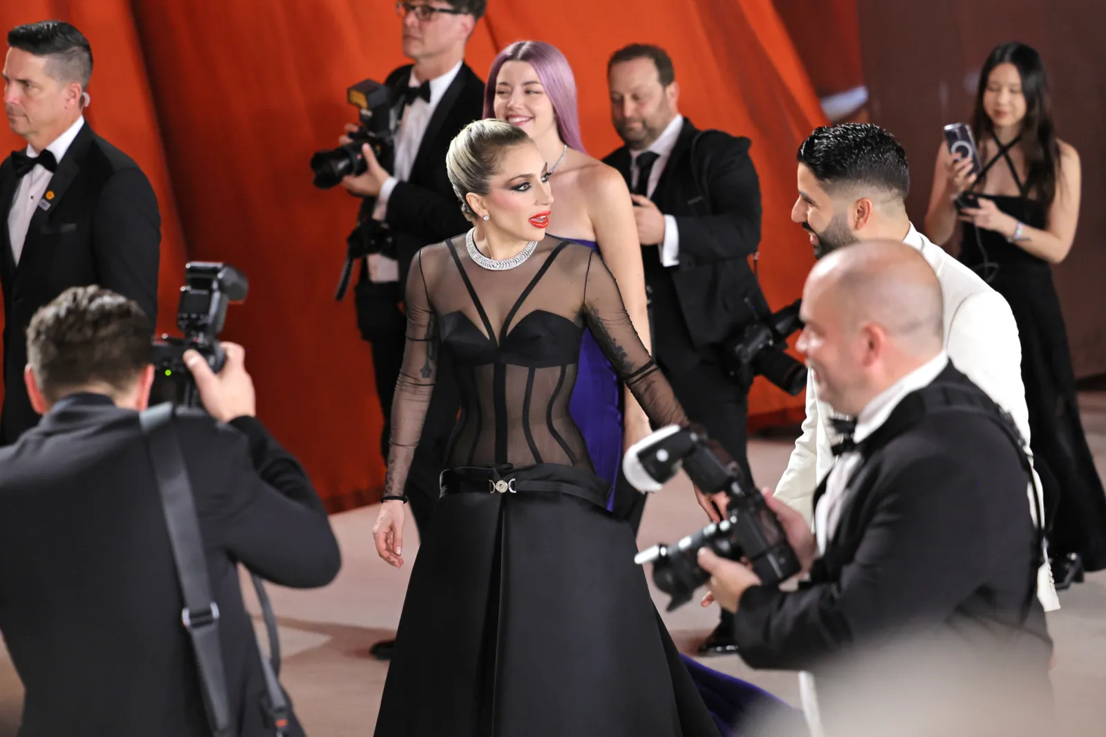 Lady Gaga Rushing to Help Someone on Oscars 'Red Carpet' Goes Viral -  Newsweek