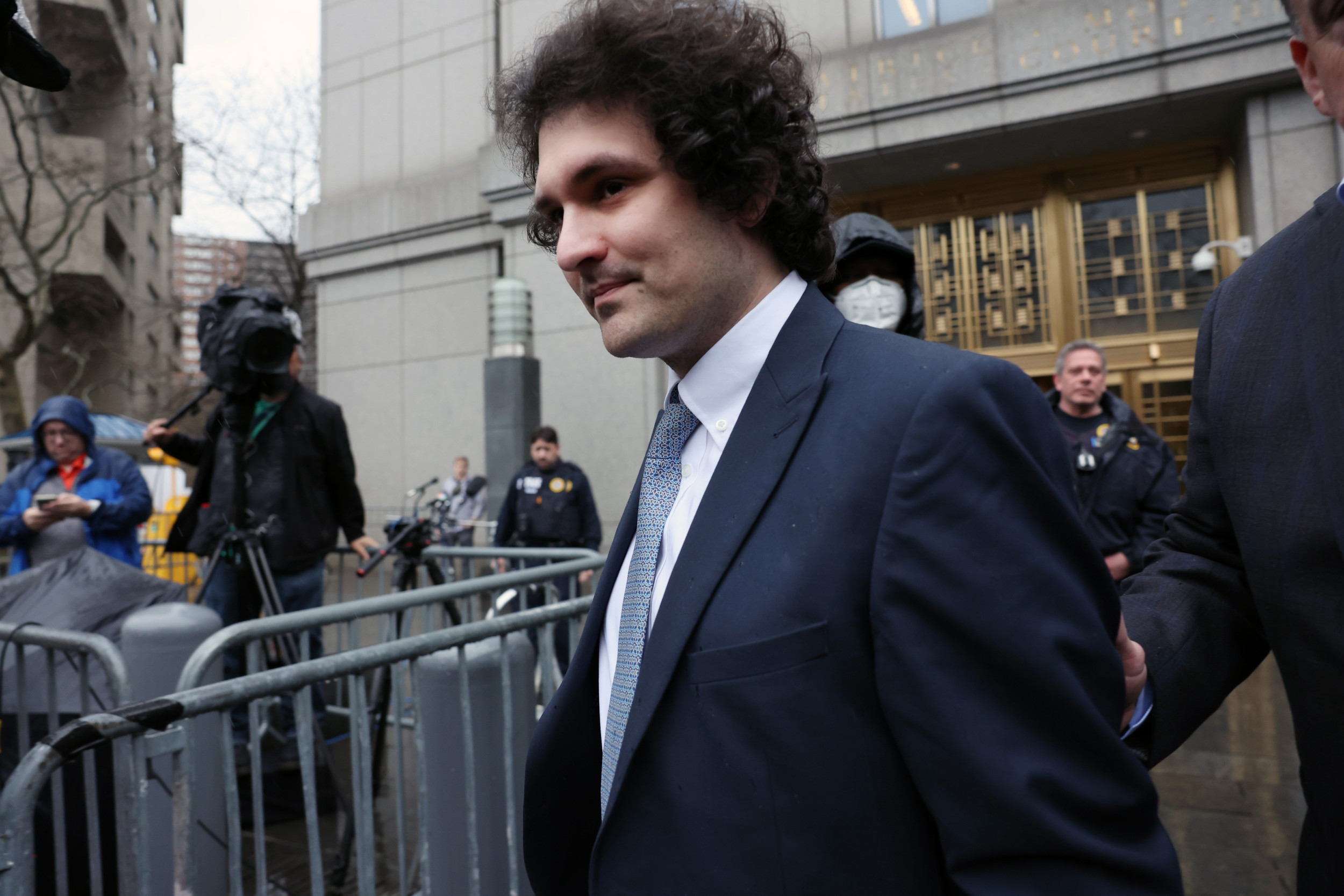 Sam Bankman-Fried Unlocked $1 Billion in Crypto With Chinese Bribe: DOJ -  Newsweek