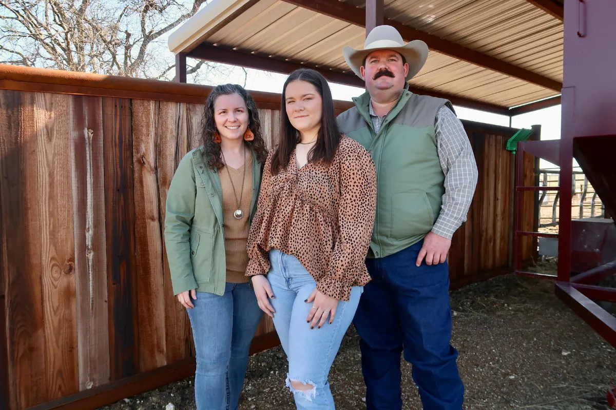 Erika, Kylee and Cody Archie