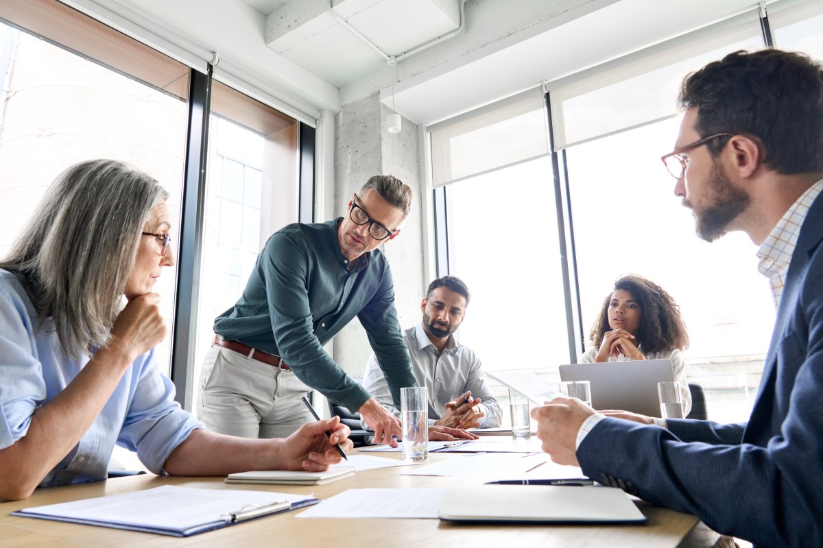 Overcoming Imposter Syndrome: How Senior Leaders Can Overcome Self ...
