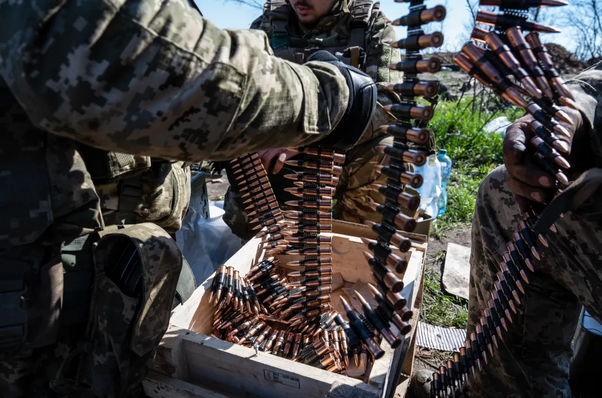 Ex-NATO Commander Warns U.S. Running Low on Ammo as Ukraine War Drags ...