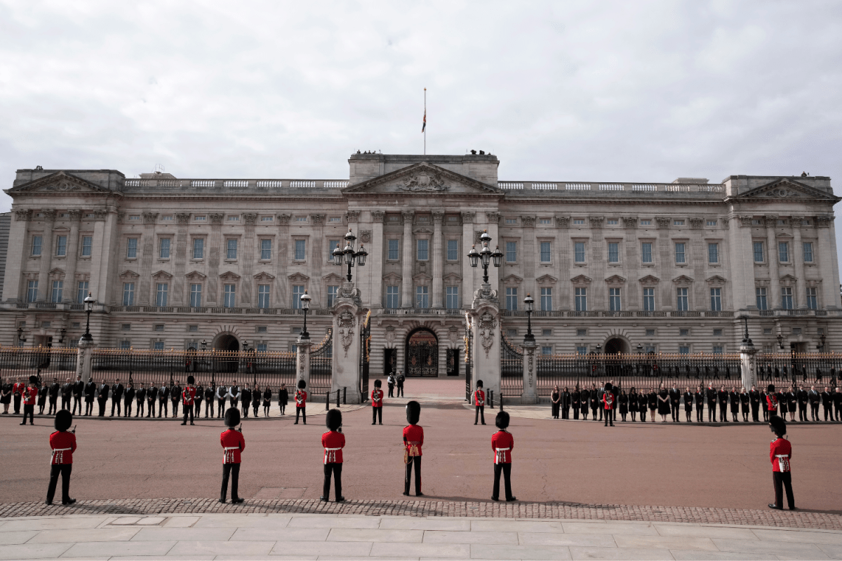 Buckingham Palace 'Explosion' Interrupts 'Surreal' News Broadcast