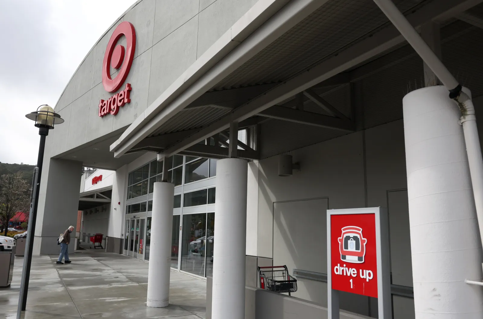 Real Target Target Pulling Pride Range Items ‘Looks Like a Retreat’—Brand ...