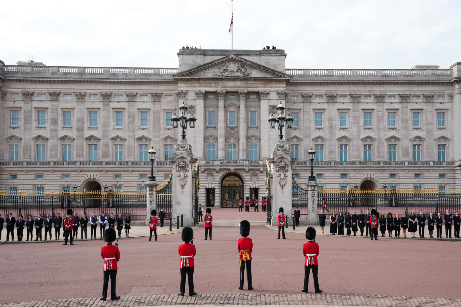 King Charles Has a $460M Buckingham Palace Problem - Newsweek