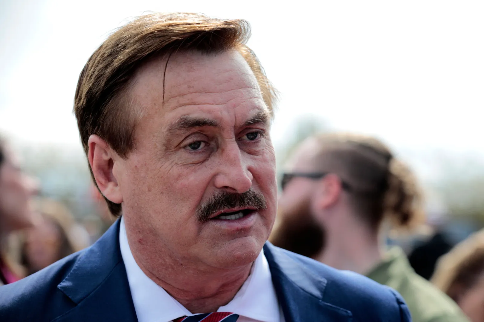 Lindyll Mike Lindell Reveals MyPillow Has Lost $100M as He Auctions Off ...
