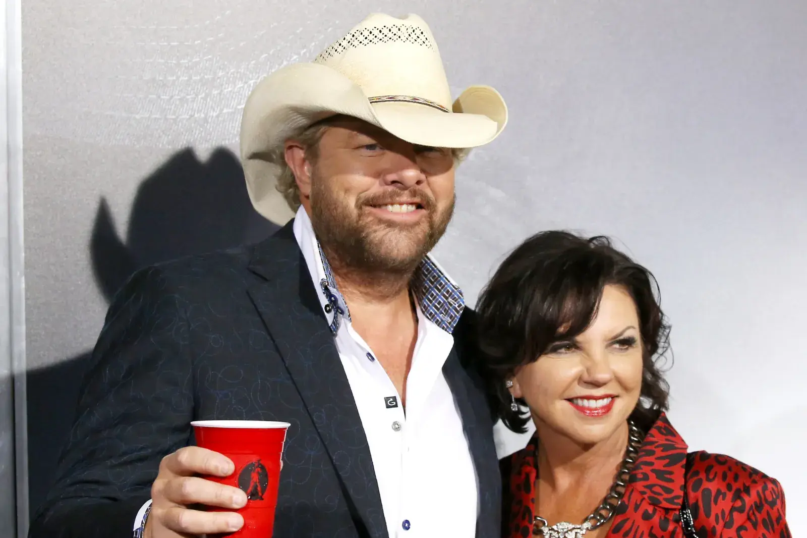 Inside Toby Keith's Life With Longtime Wife Tricia Lucus - Newsweek