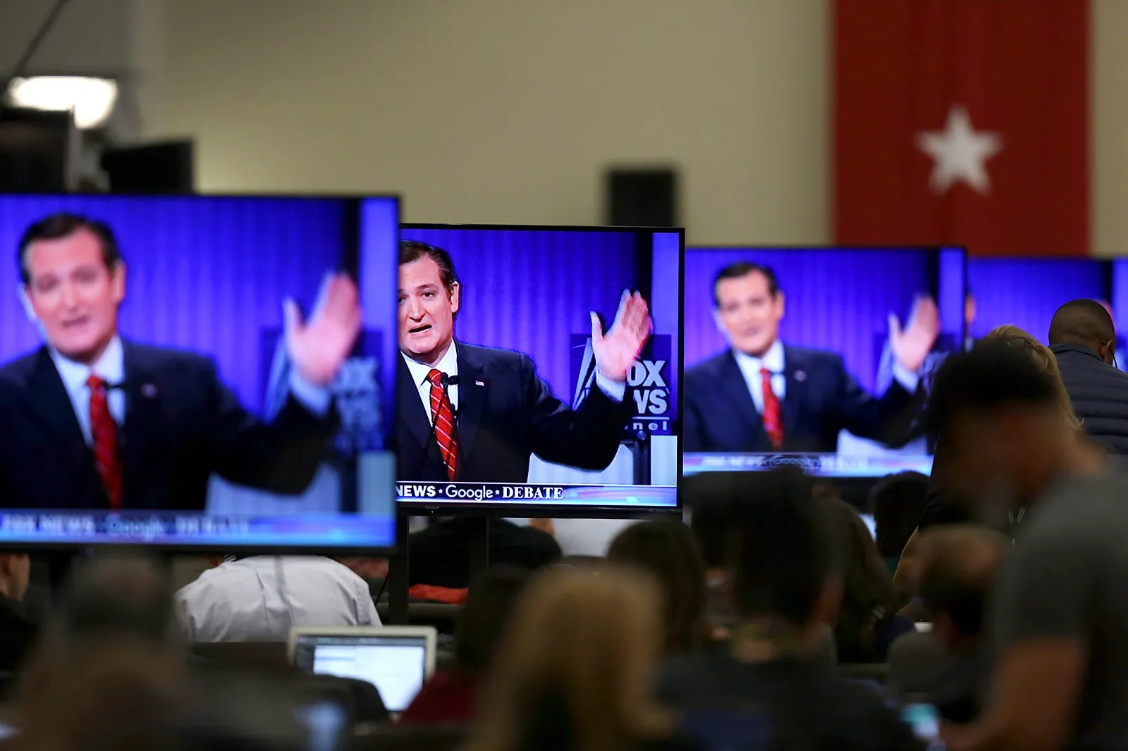 Fox News Threatens To Sue Rivals Over Primary Debate - Newsweek