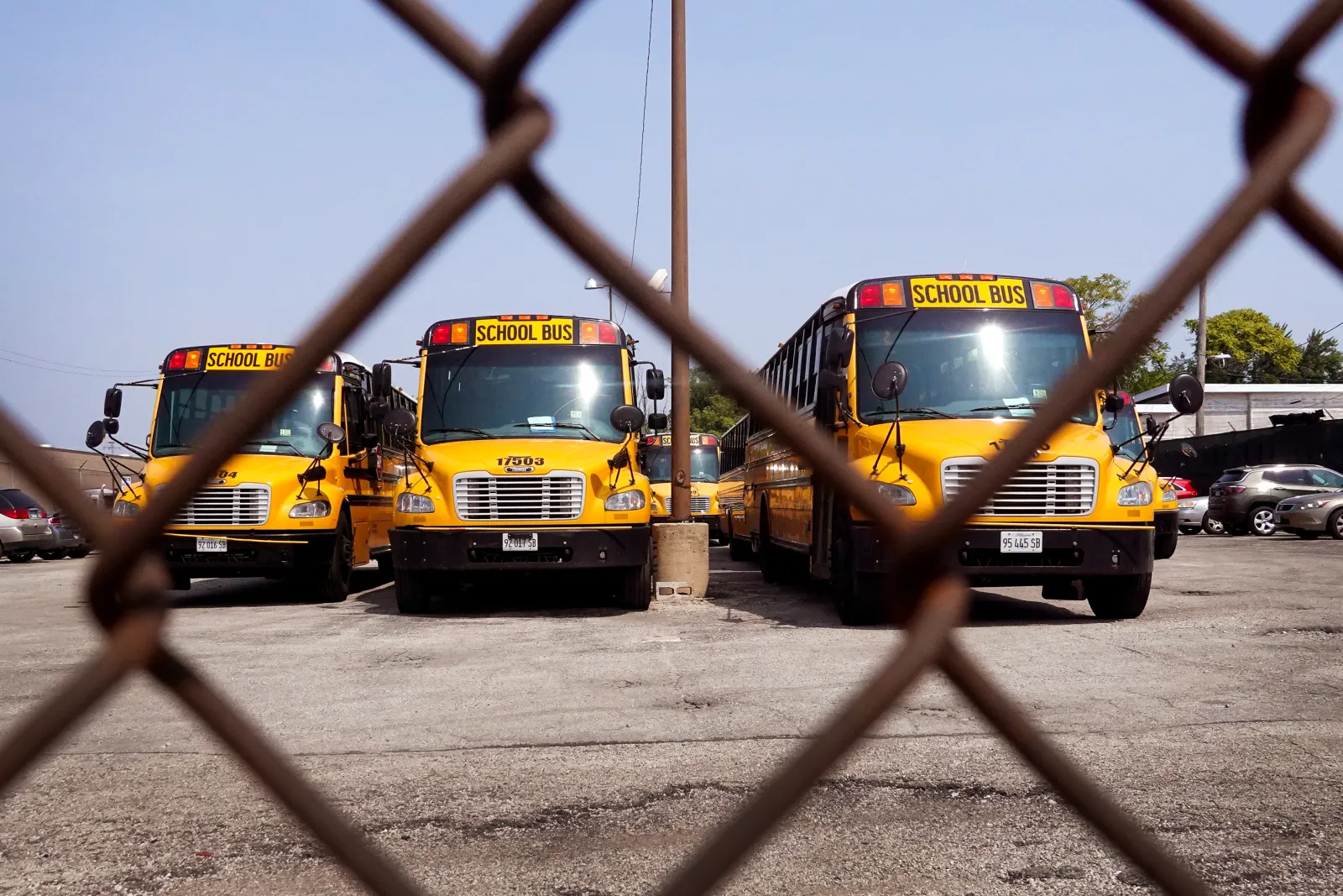 Parents Offered $3,000 to Drive Kids to School Amid Bus Driver Shortage ...