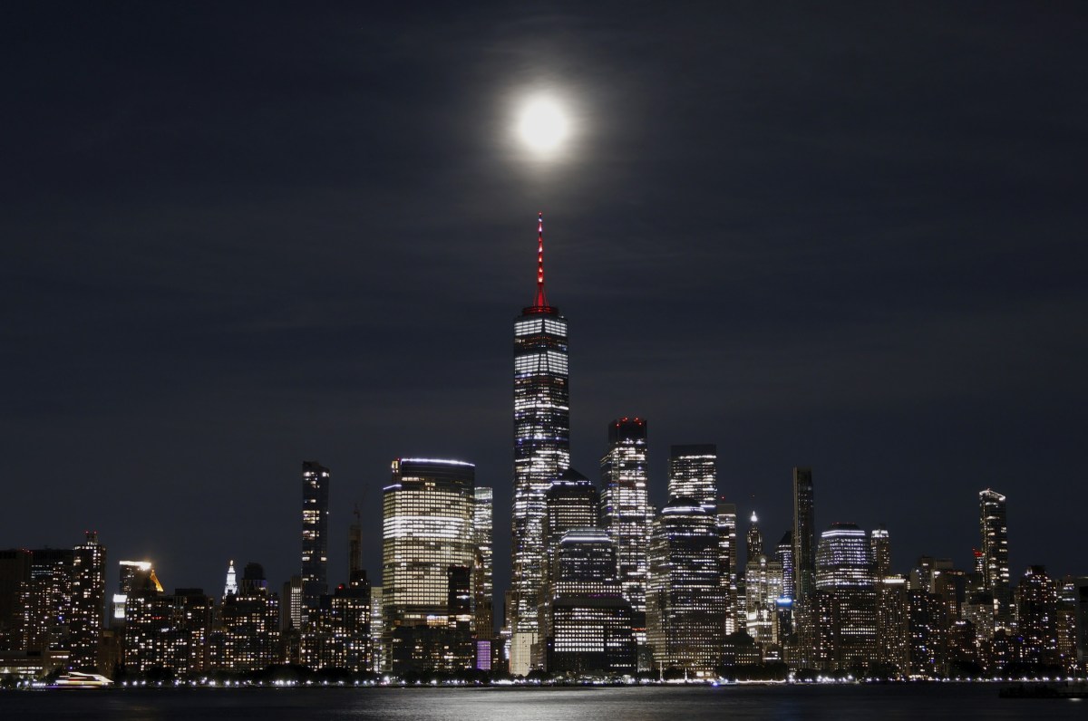 Rare Blue Supermoon Photos From Around the World - Newsweek