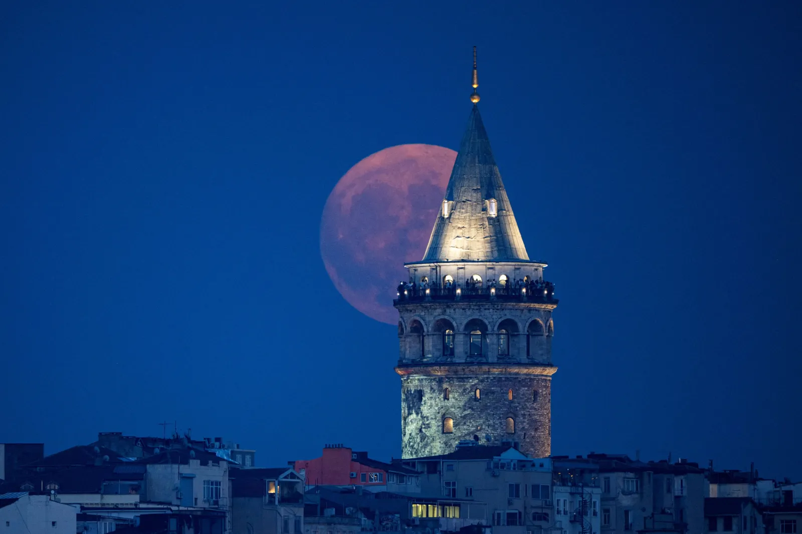Rare Blue Supermoon Photos From Around the World - Newsweek