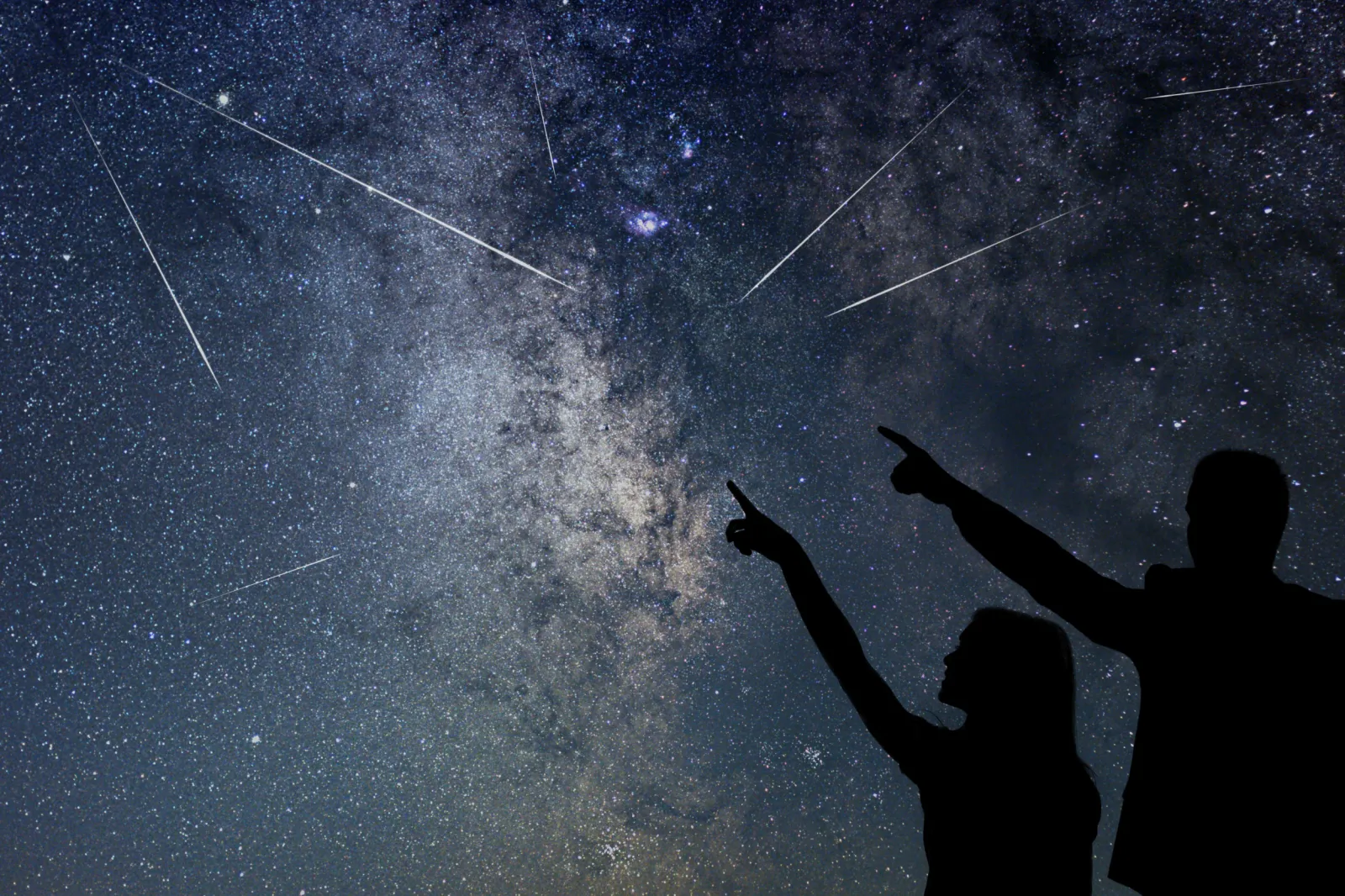 ‘Unique’ Cosmic Light Show to Fill Skies Across the Globe This Weekend ...