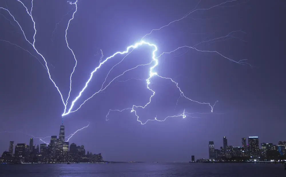 Fact Check: Does ‘Glitch in Matrix’ Video Show Liquid Lightning?