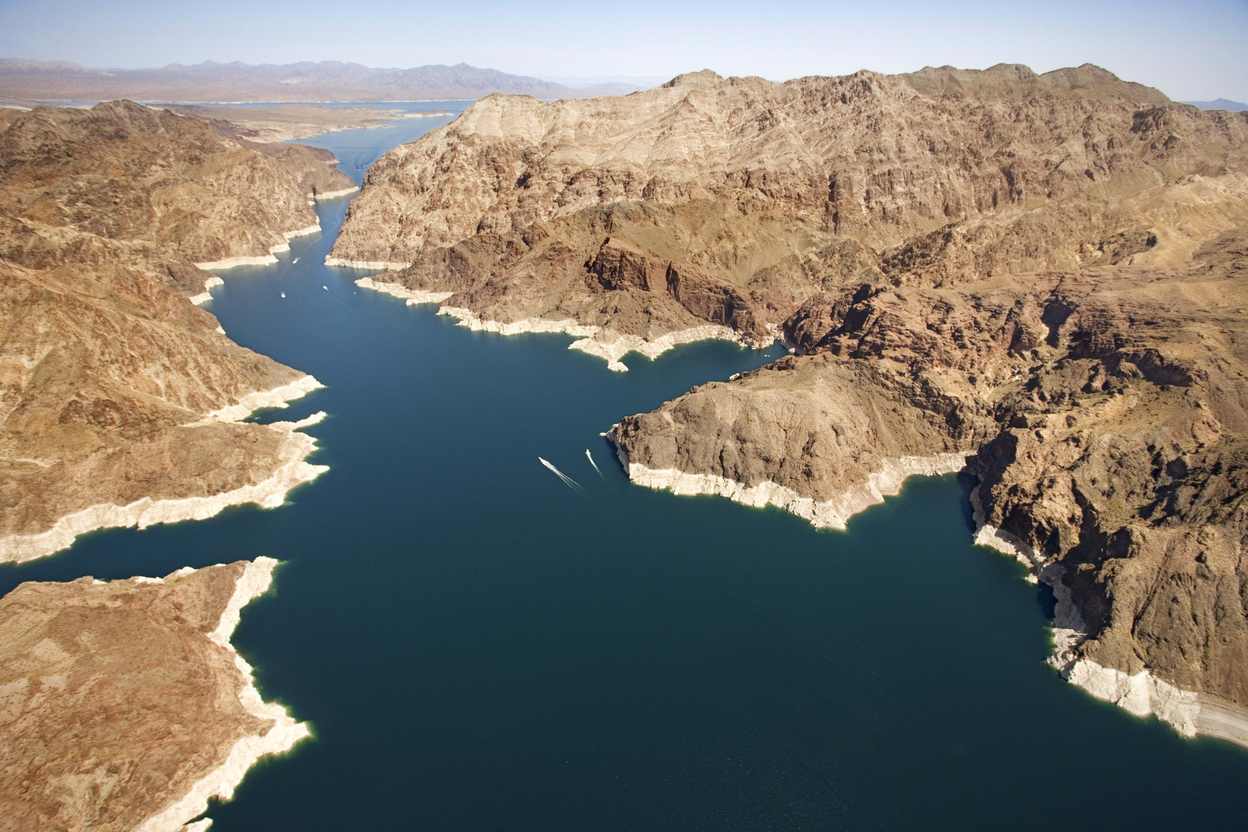 Lake Mead May Reach Record Lowest Levels in 2025, Scientists Warn - Newsweek