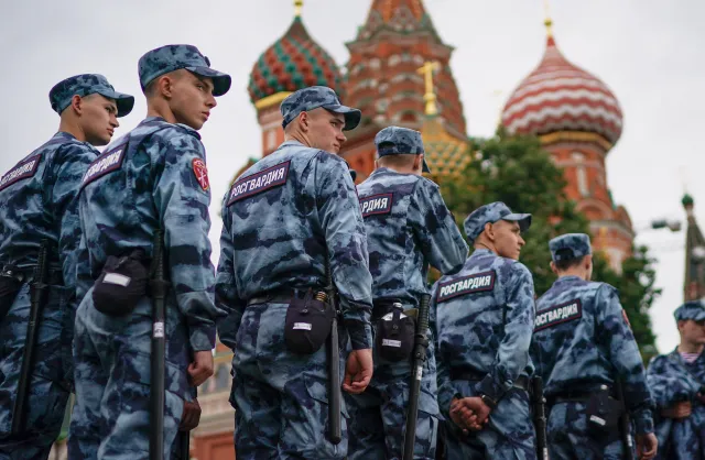 Putin’s Guardsman Killed in Explosion at Military Range in Central ...