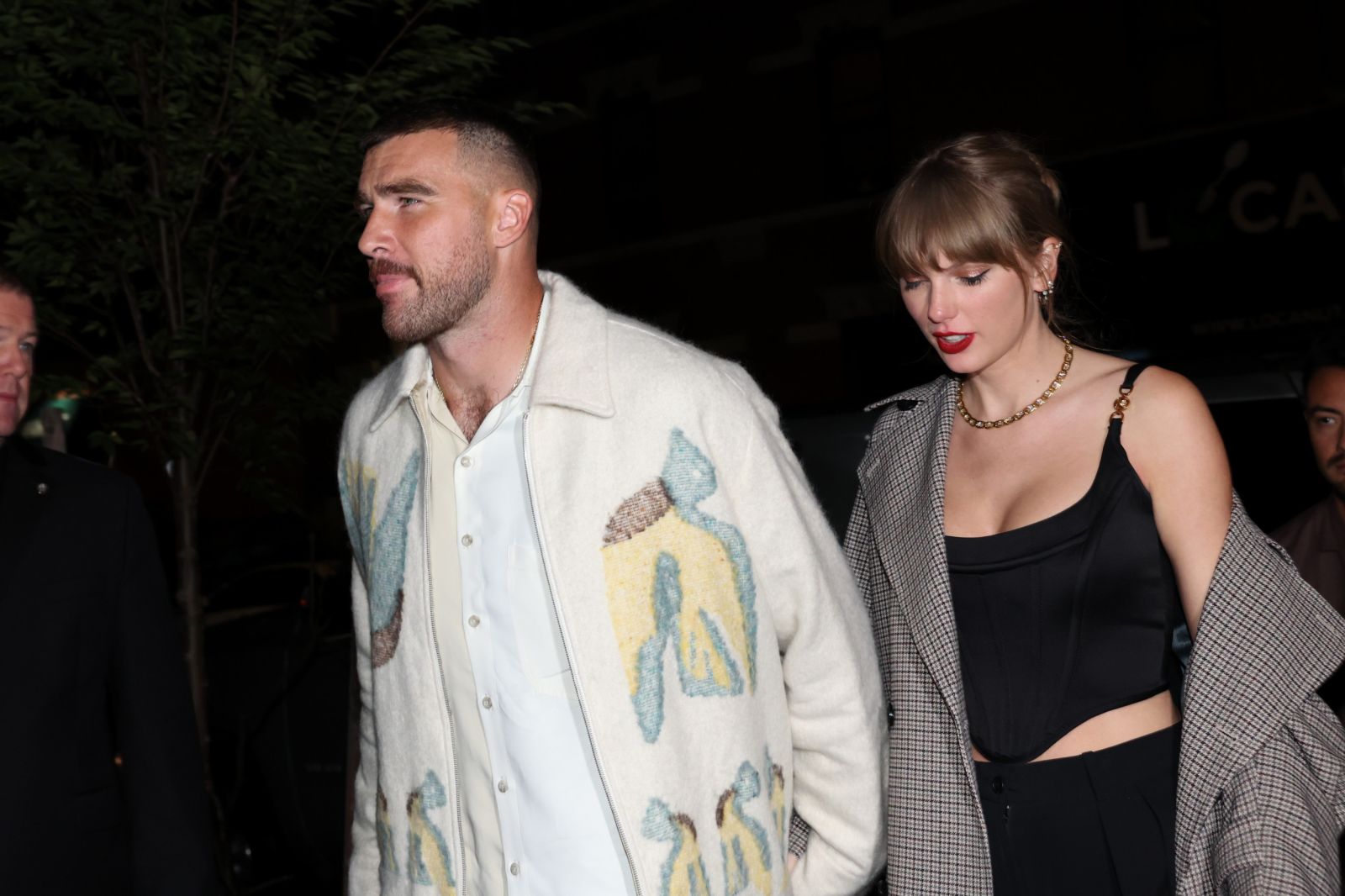 Taylor Swift Fans Spot Easter Egg in Travis Kelce's Pre-Game Outfit -  Newsweek