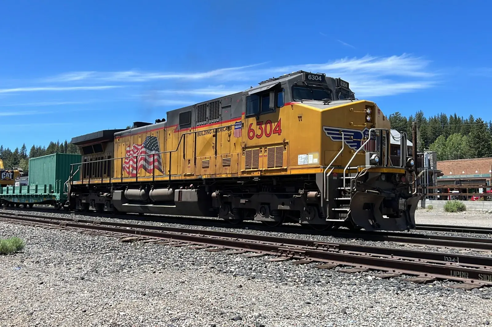 Migrant crisis brings down America's railroad network