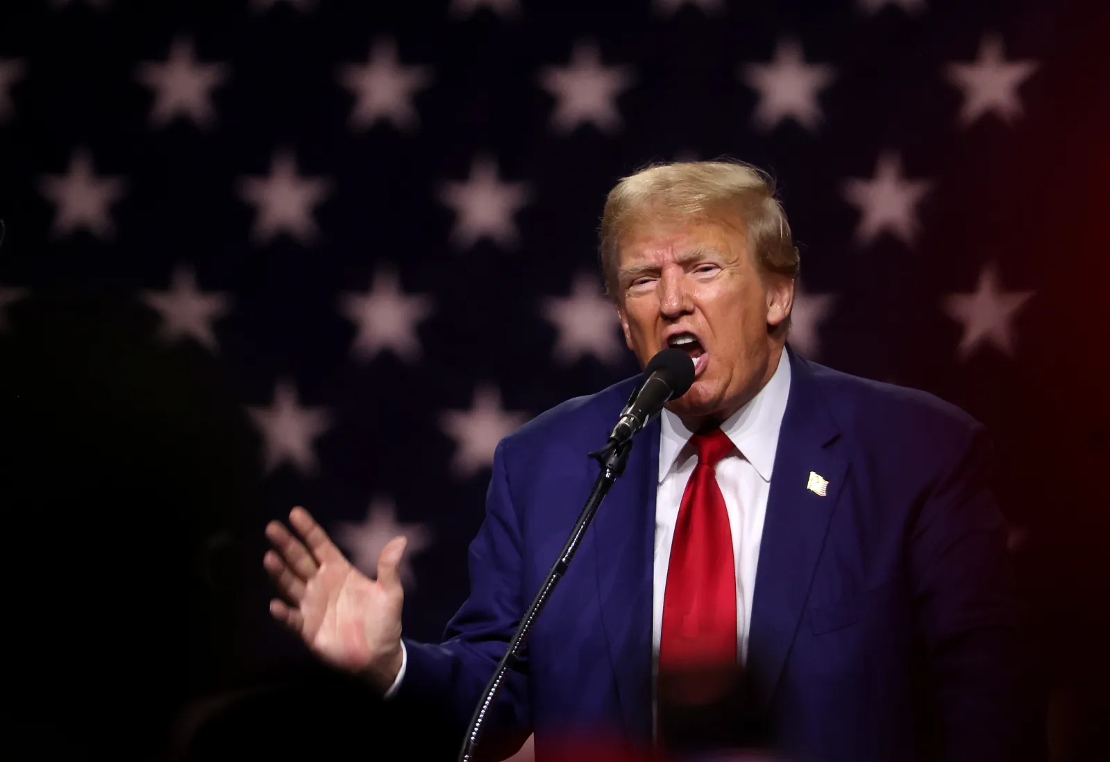 Donald Trump Warns Americans of Undercover Spies Being Sent by the FBI