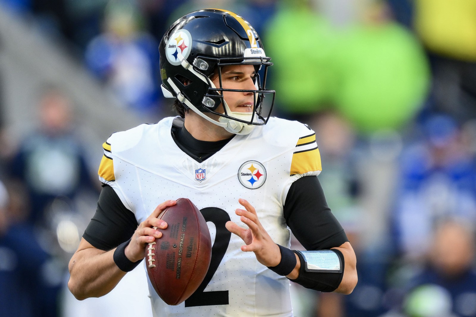 Why Is Mason Rudolph Starting? Breaking Down the Steelers' QB Situation - Newsweek