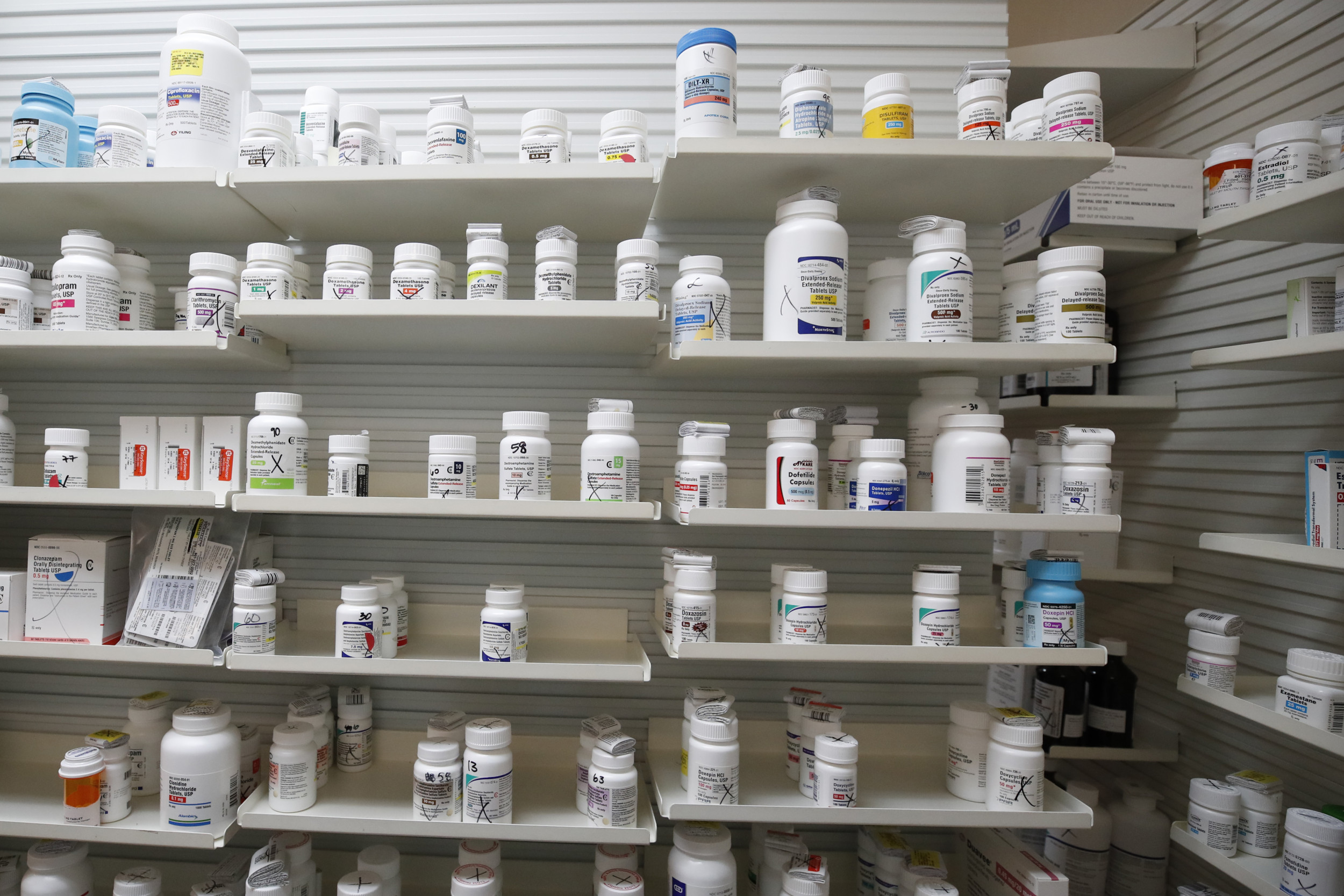Revealed: Fake Online Pharmacies Thriving Despite DEA Crackdown - Newsweek