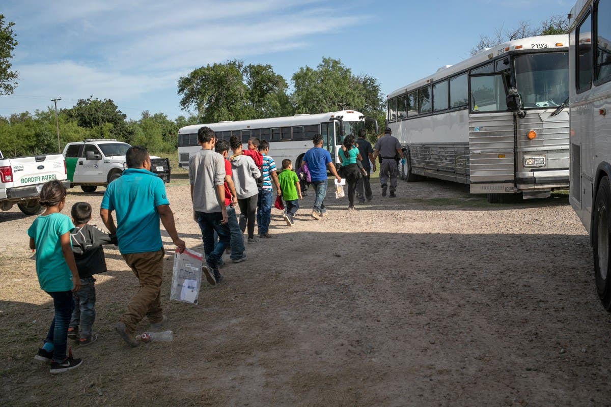 Gonzaga confused for "illegal Invaders" when team bus arr...
