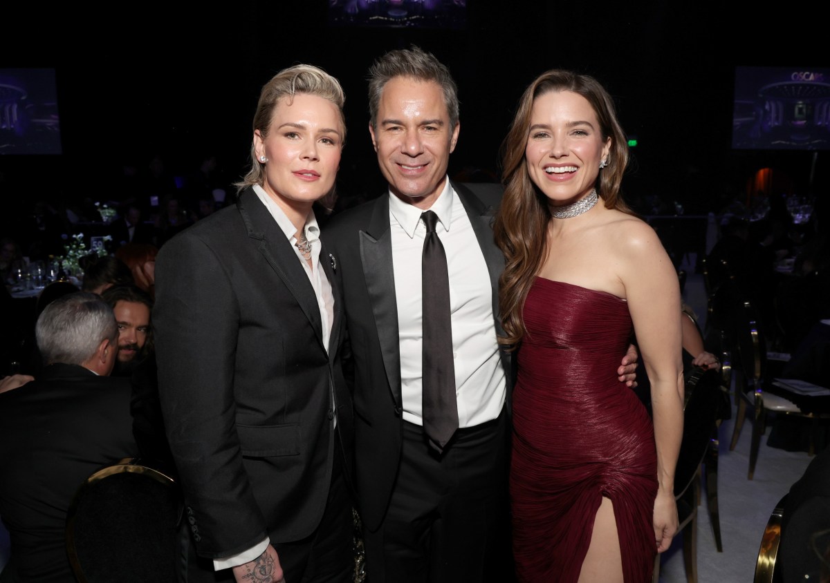 Inside Sophia Bush and Ashlyn Harris’s Friendship Turned Romance - Newsweek